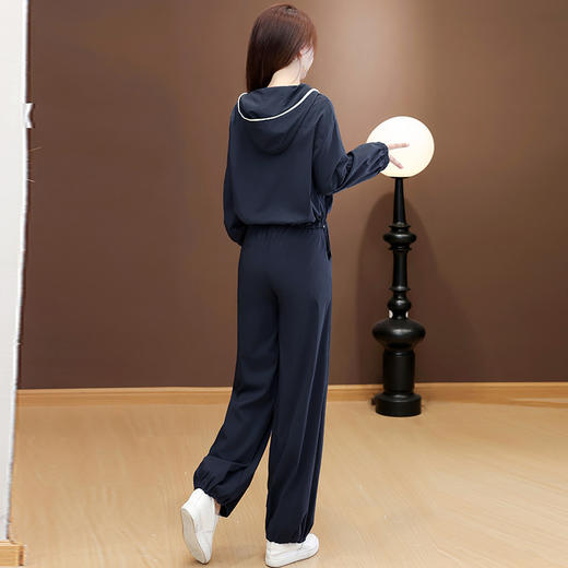 QYM 53B253-Y三件套背心+连帽外套+高腰直筒阔腿裤 商品图2