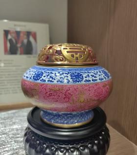 青花斗彩香炉