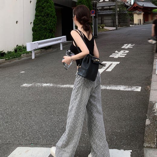 清仓捡漏 张林超LIN BOUTIQUE 解锁甜酷密码 提花设计松弛感阔腿牛仔裤 商品图1