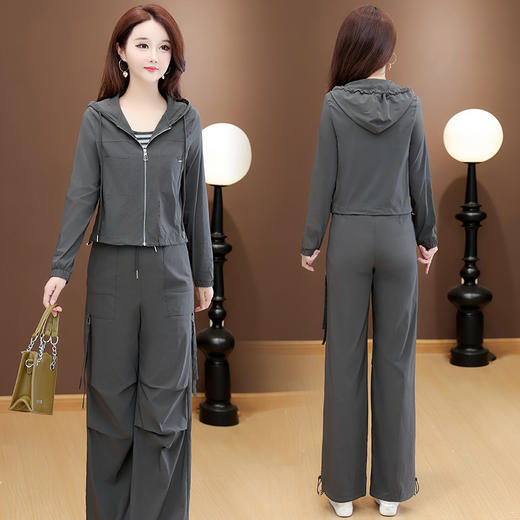 QYM 58C258503-Y时尚三件套条纹背心+连帽短款外套+高腰直筒长裤休闲装 商品图3