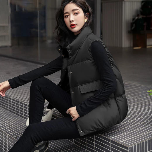 missboudior 轻薄立领羽绒休闲马甲外套 保暖舒适透气 商品图1