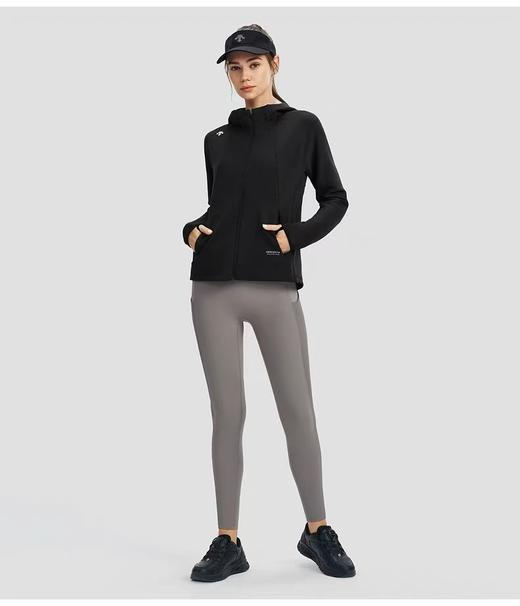 点此购买 迪桑特秋季360系列女款连帽针织开衫外套 LL 328503 商品图1