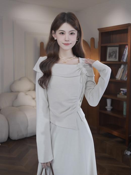 鹿向南「白茶少女」学院风时尚长袖连衣裙女秋新款设计感杏色长裙 商品图1