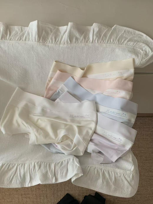 【送手提袋】10条盲盒内裤！2025秋款女棉裆弹力中腰收腹女士三角内裤 多种材质款式随机发 纯棉底档短裤 商品图1