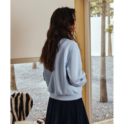 OLrain欧芮儿2025新款女秋季时尚通勤设计感polo领蓝色套头卫衣 商品图3