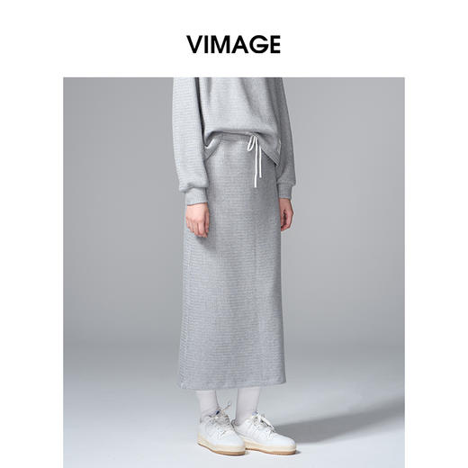 VIMAGE纬漫纪肌理感显瘦休闲针织灰色廓形直筒2025秋季新款半裙V2406106 商品图2