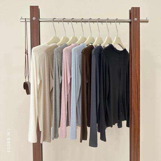 老米优品🎈3-5天发！🍂写入秋日的温暖。莱赛尔天丝+绵羊毛+醋纤《软糯羊毛圆领长袖打底衫tee》软糯弹力大，每缕羊毛都是未说出口的温柔✍️T250826A 商品图3