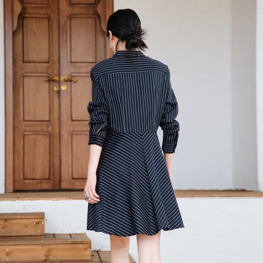 谜底条纹连衣裙长袖2025秋新款复古通勤设计感伞裙短裙257ML7813 商品图2