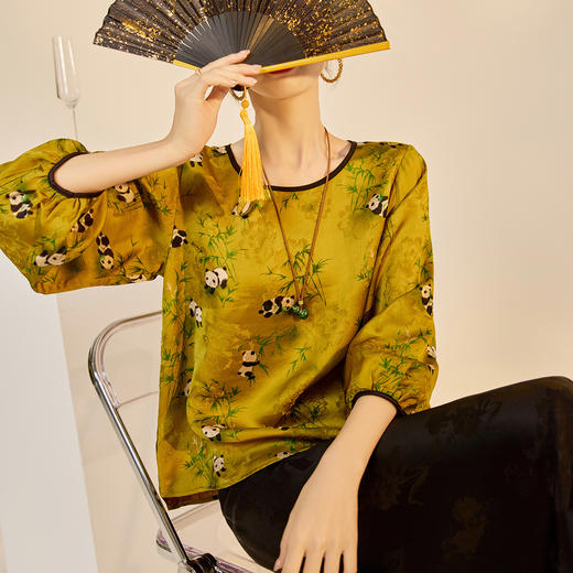 SS N7010新中式秋季新款熊猫抱竹印花上衣时髦衬衫 商品图1