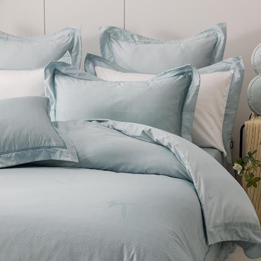 多喜爱 60S全棉缎纹四件套香影罗缎/月映兰亭/姑苏竹春/棕榈诗篇/月晓阑音/素唯hl【新疆长绒棉】【柔软细腻】细腻柔滑 丝般光泽 多款可选 商品图10