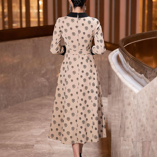 S436LLL755H10端庄大气连衣裙女2025秋季新款气质小香风娃娃领显瘦中长款大摆裙 商品图3
