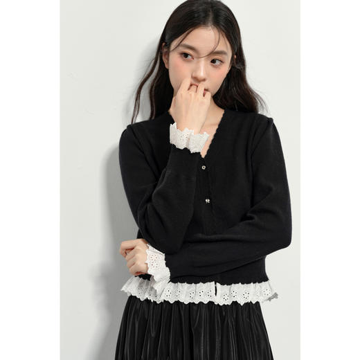 【商场同款】诗凡黎撞色V领拼接针织衫2025春新款外搭女3FC130231 商品图2