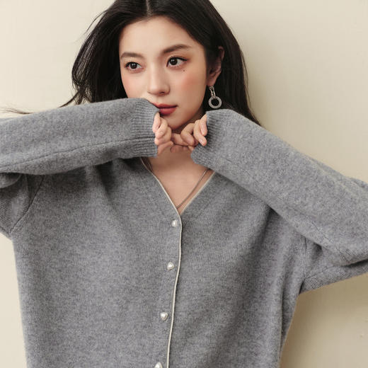 【严选】诗凡黎绵羊毛绞花针织开衫2025秋新款老钱风软糯休闲百搭毛衣外套7G8132031 商品图4