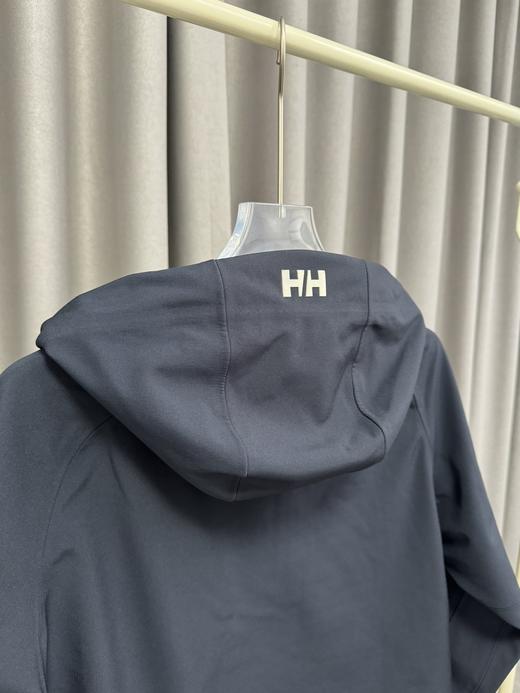 点此购买 海丽汉森春秋季男女情侣款科技户外软壳抓绒冲锋衣 kad 328533 商品图7