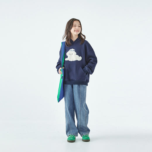 棵初25年秋冬季新款亲子中大女童绣花连帽卫衣胸前小狗贴布绣上衣 商品图4