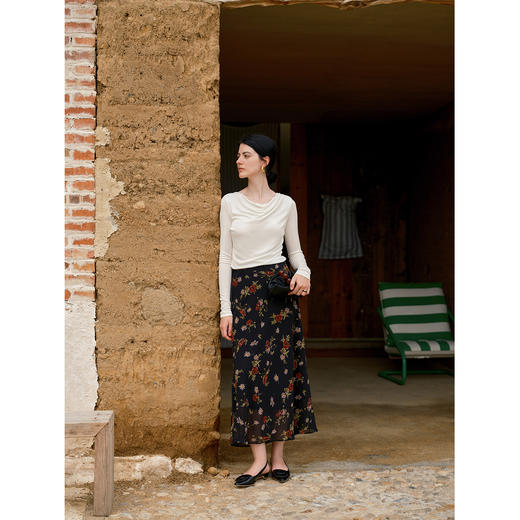 HeyDress斜裁印花修身松紧腰半裙 商品图3