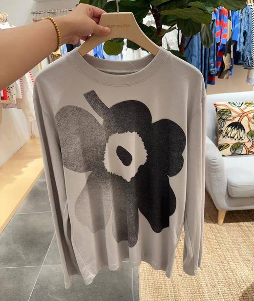 芬兰品牌游霓可花朵长袖t恤 商品图9