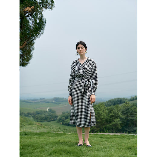 HeyDress法式格纹裹身连衣裙 商品图3