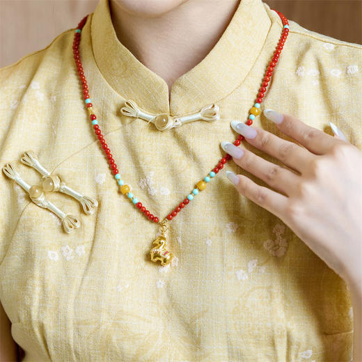 【新品首发】唐马-马上富贵 古法金生肖马挂坠黄金足金吊坠MEMORA诗普琳LP4637 商品图3