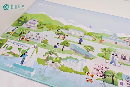 武大珞珈印迹桌垫 商品图1