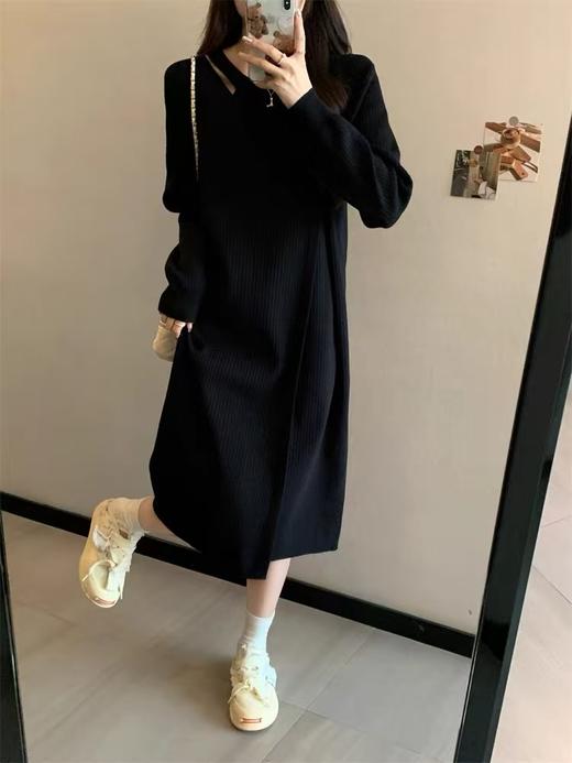 【孤品捡漏】（样衣）G76黑色韩版气质镂空针织连衣裙-喜出 商品图2
