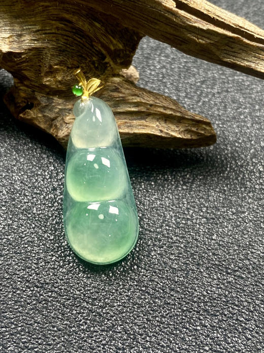 【FC0121】18K镶嵌翡翠冰种晴水福豆吊坠  冰润光泽  色泽甜美  福气满满 商品图1