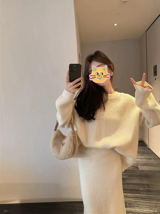 【孤品捡漏】套装（样衣）G93米白后开叉毛衣两件套-喜出 商品图0