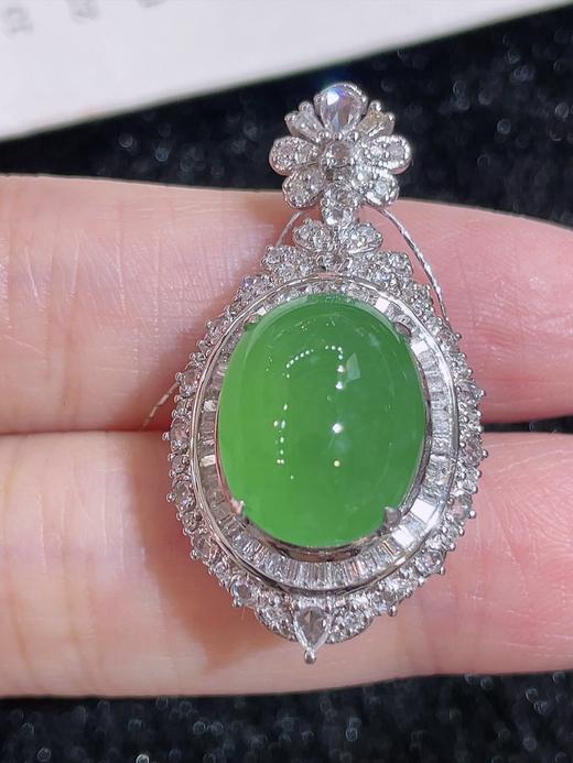 蛋面翡翠吊坠 商品图1