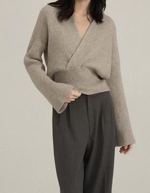 【孤品捡漏】G116复古交叉别致V领针织衫-喜出 商品图0