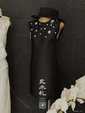 通勤——珠片花边连衣裙