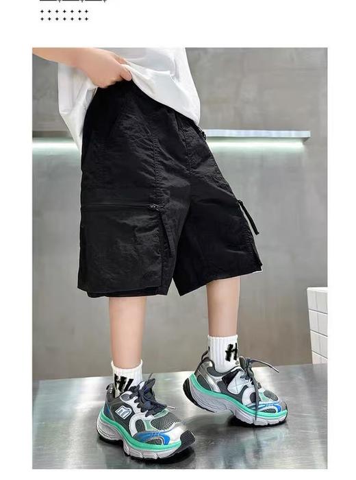 【孤品捡漏】G136男童黑色口袋休闲短裤-喜出 商品图1