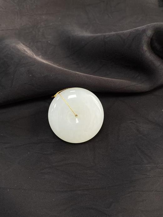 【于田产和田玉白玉平安扣】编号NAHM258156933，35#，29克出证书，发货1~5天，48小时鉴赏期 商品图2