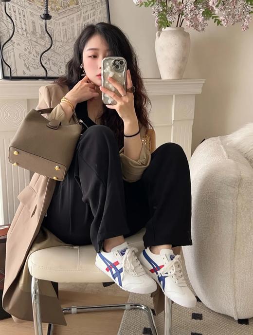 苾入款！ 上脚有范 人手一双。 原厂同源 经典虎爪纹造型 复古鞋型低帮休闲运动鞋潮 商品图0