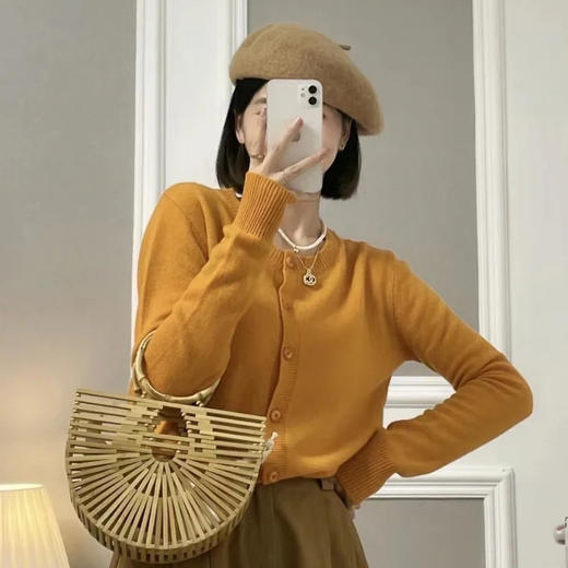 经典百搭 慵懒的松弛感 | 伊泺杉针织羊毛开衫 略宽松薄款 秋冬时尚单品 8色可选 商品图11