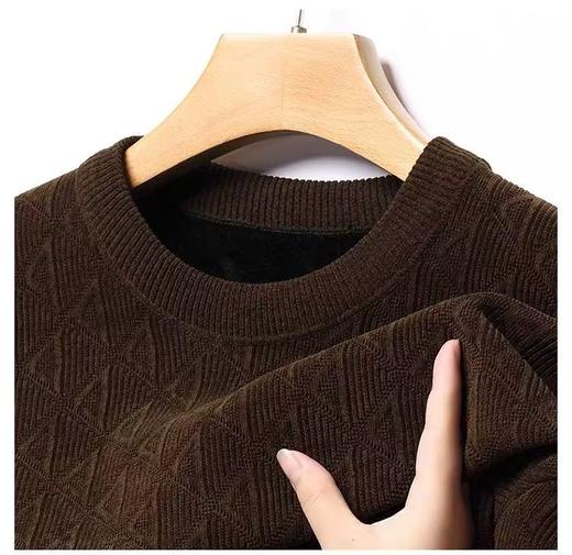 【孤品捡漏】G54男款咖色雪尼尔加绒圆领针织衫-喜出 商品图3