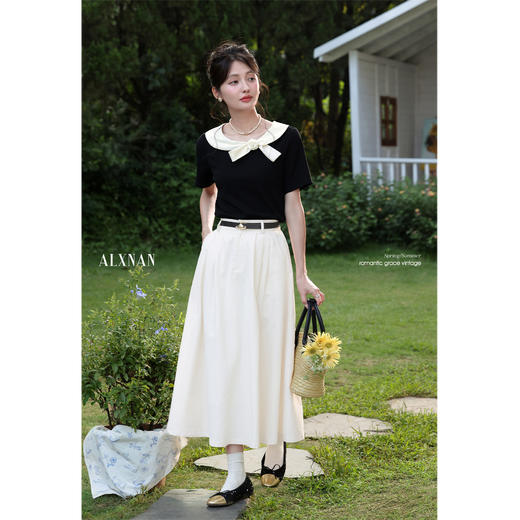 鹿向南「风传花信」黑色法式气质短袖T恤女夏独特设计感拼色上衣 商品图1