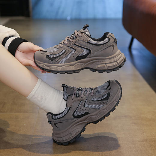 今年秋冬战鞋！【NEW BOLUNE新百伦--秋冬新款情侣老爹鞋】轻盈舒适暴走不累脚 耐磨耐洗耐穿防滑 经典时尚超百搭 千元品质/防伪码吊牌/男女同款 商品图8