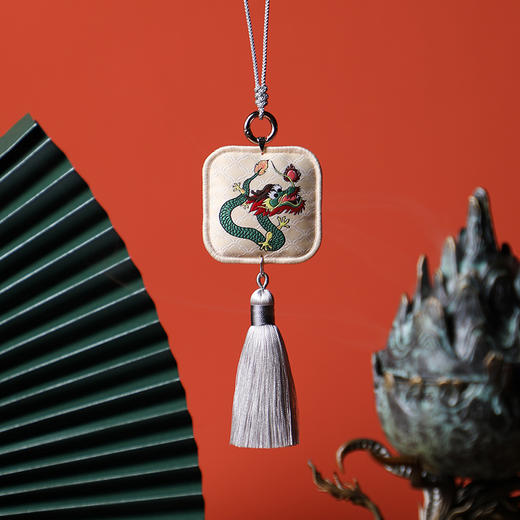 喜薰十二生肖香囊随身汽车挂件国风刺绣吊坠新年圣诞元旦汉服香包 商品图1