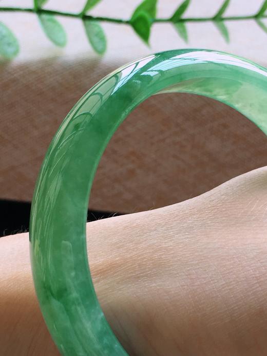 56正圈翡翠手镯 商品图2