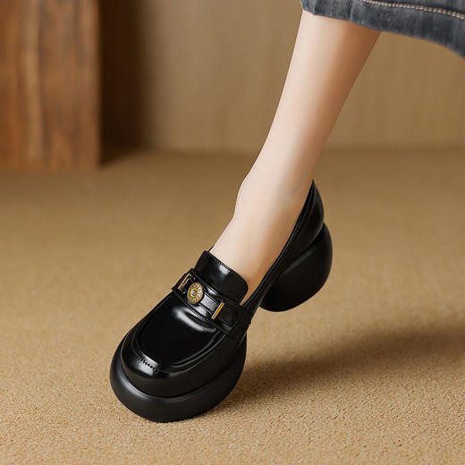 【预售5天】英伦风厚底小皮鞋，真皮圆头松糕鞋秋季复古高跟单鞋DTN&B369-3 商品图3