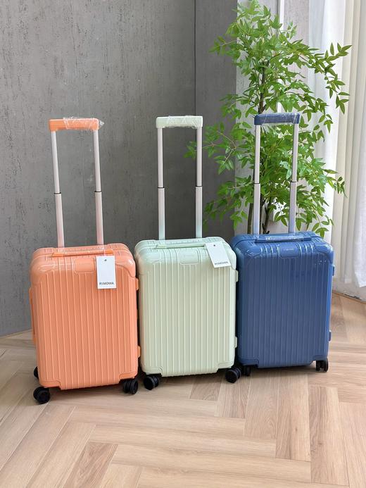 日默瓦-Essential系列 Cabin  新品3色 商务行李箱登机箱拉杆箱旅行箱  部分颜色断货 下单前请咨询下客服！（GD） 商品图6