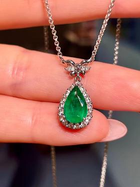 1.36ct刻面祖母绿吊坠