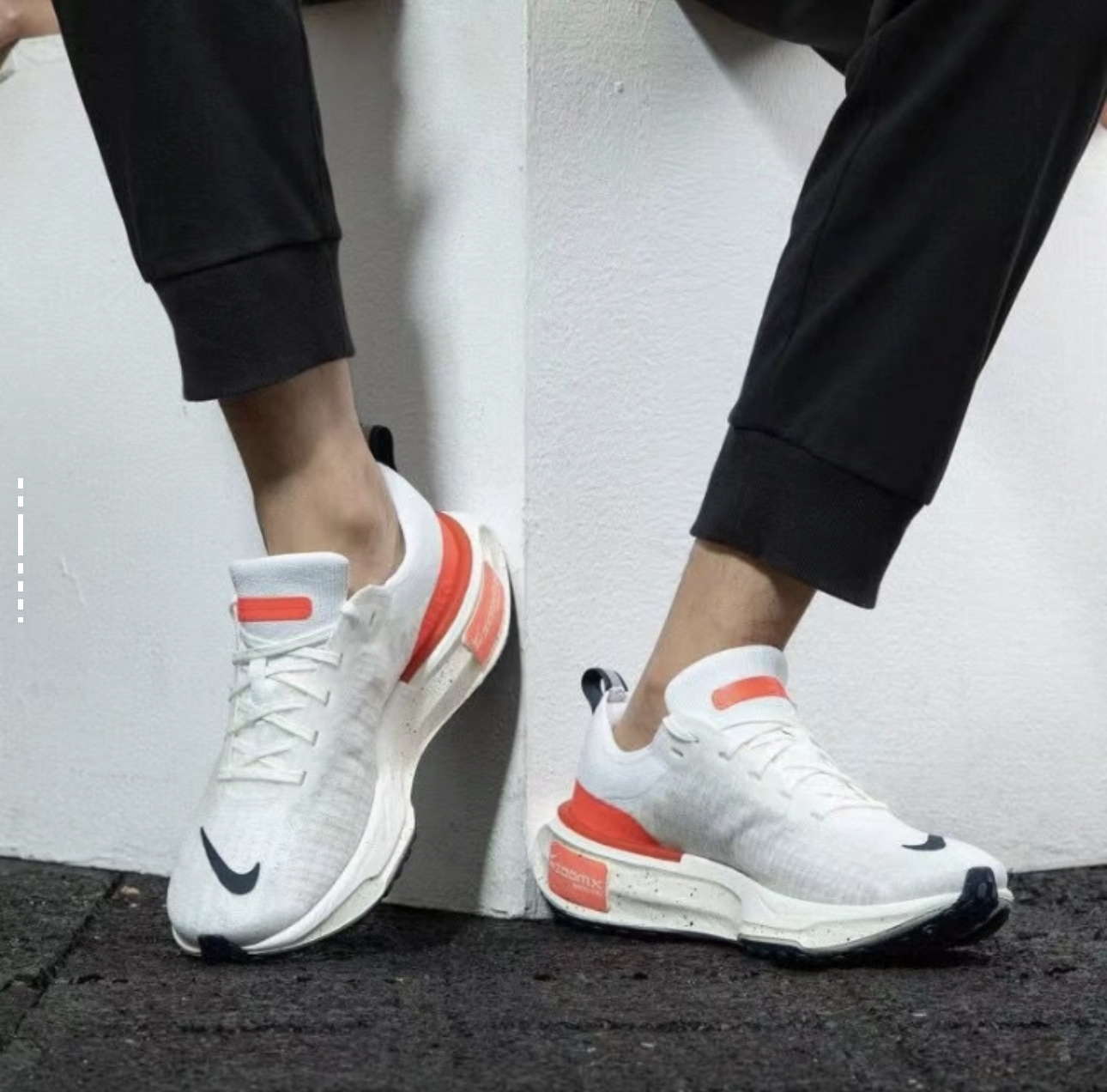 心选丨【奥莱直发】耐克品牌 Nike ZoomX Invincible Run Flyknit 3 缓震耐磨 网面支撑 舒适日常低帮休闲跑步鞋