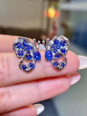 3.78ct素面蓝宝石耳钉