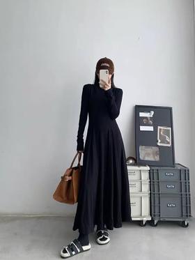 【孤品捡漏】（面料超舒服）G144黑色94.9%粘纤莫代尔大裙摆半高领连衣裙-喜出