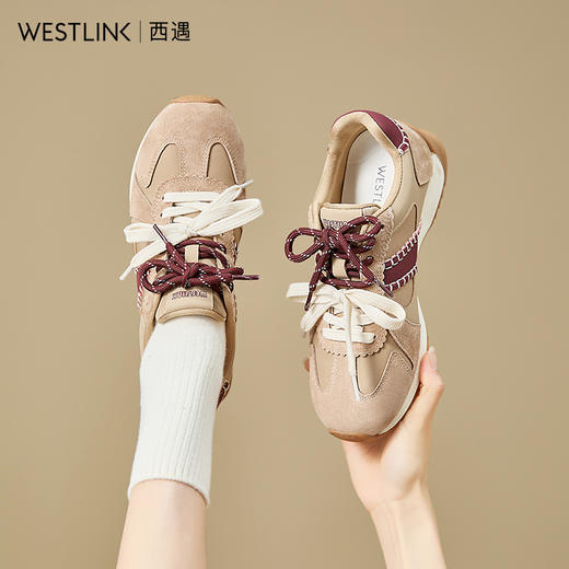 西遇复古轻便德训鞋女新款秋季百搭休闲鞋双鞋带软底运动鞋V1857122 商品图2