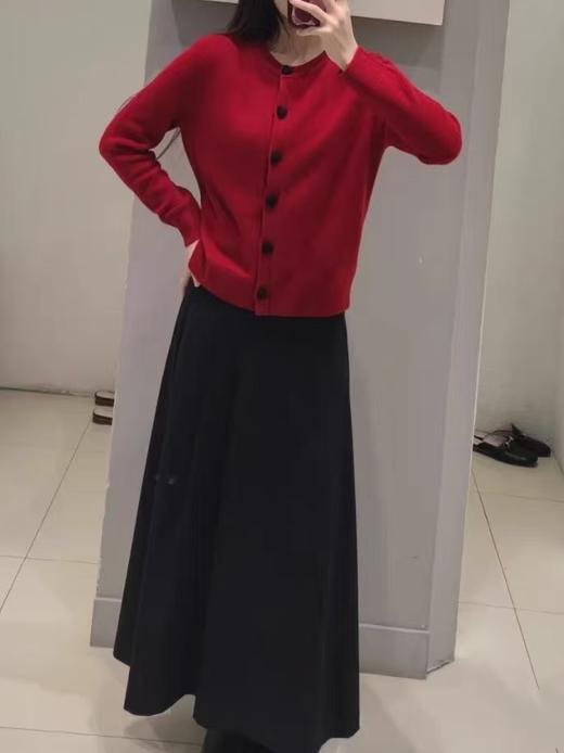 【孤品捡漏】G129大红爱心扣针织毛衫-喜出 商品图1