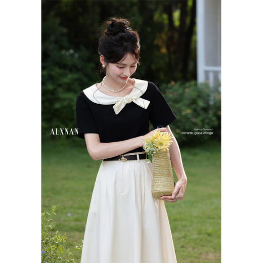 鹿向南「风传花信」黑色法式气质短袖T恤女夏独特设计感拼色上衣 商品图2