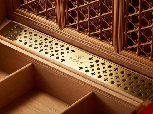 榴红色松赞虎雪茄保湿箱 商品图7