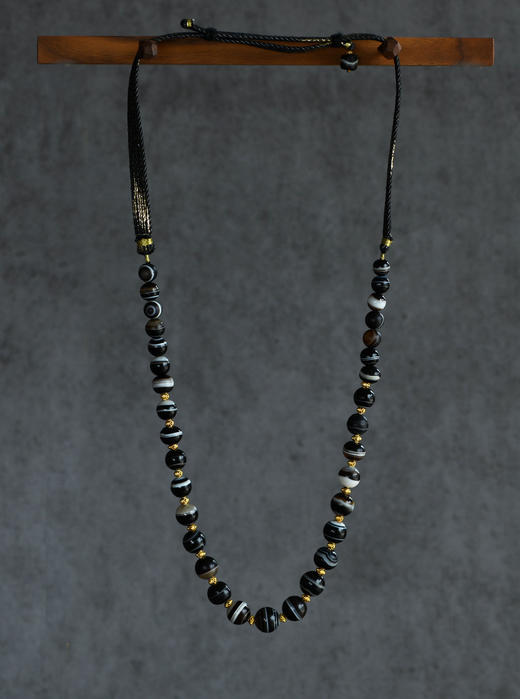 老缠丝玛瑙编绳项链 商品图1